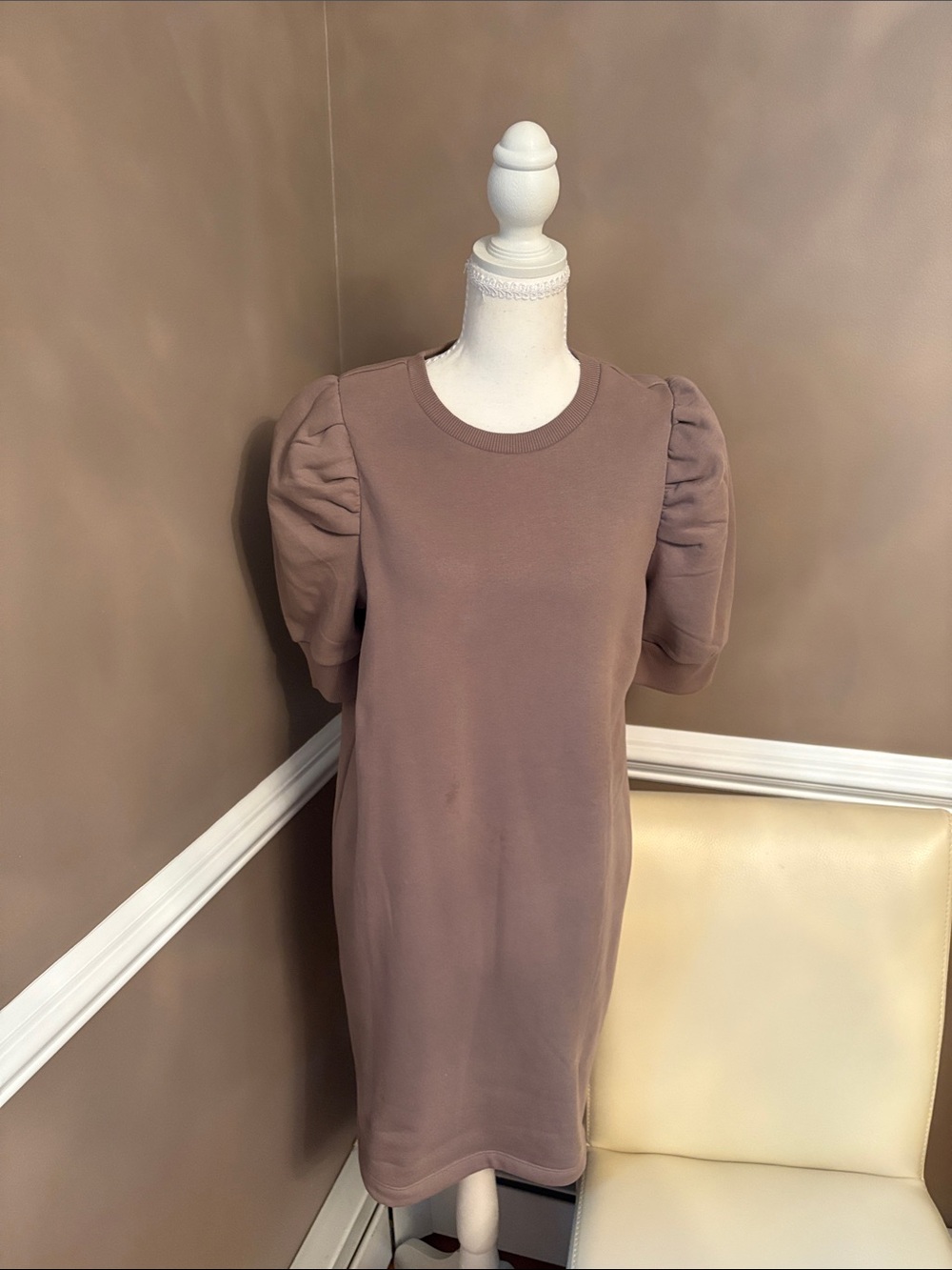Express Mauve Puff-Sleeve Crewneck Dress